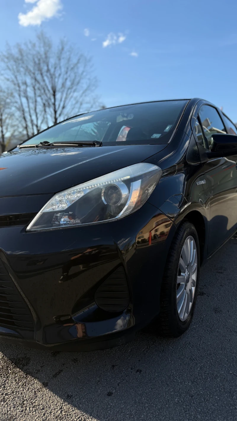 Toyota Yaris Hybrid , снимка 17 - Автомобили и джипове - 51773806