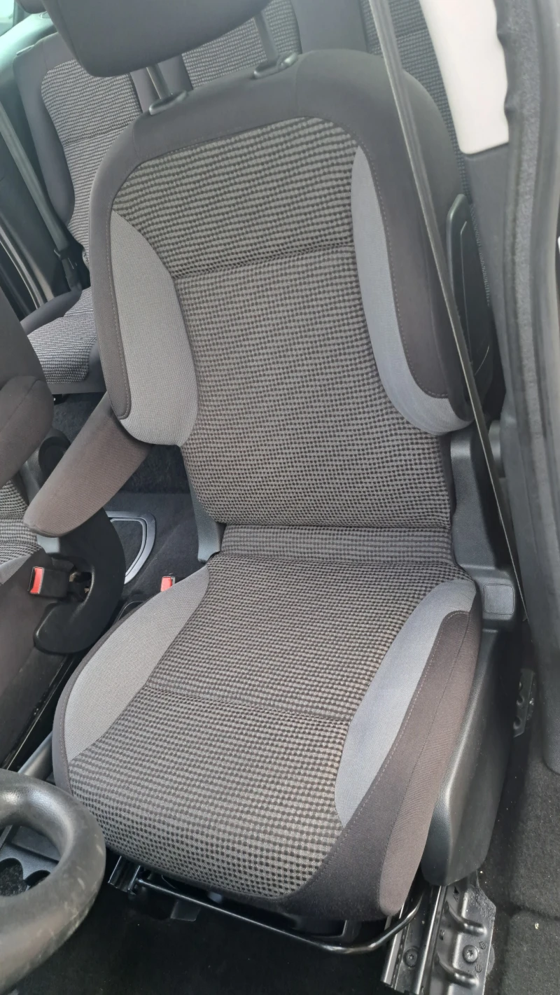 Citroen Berlingo 1.6 Benzin 109 кс. ТОП, снимка 6 - Автомобили и джипове - 51264802