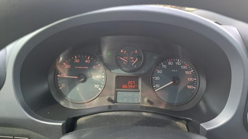 Citroen Berlingo 1.6 Benzin 109 кс. ТОП, снимка 13 - Автомобили и джипове - 51264802