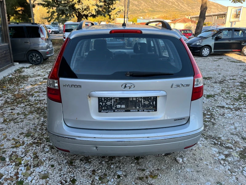 Hyundai I30 1.6CRDI, снимка 5 - Автомобили и джипове - 52358518