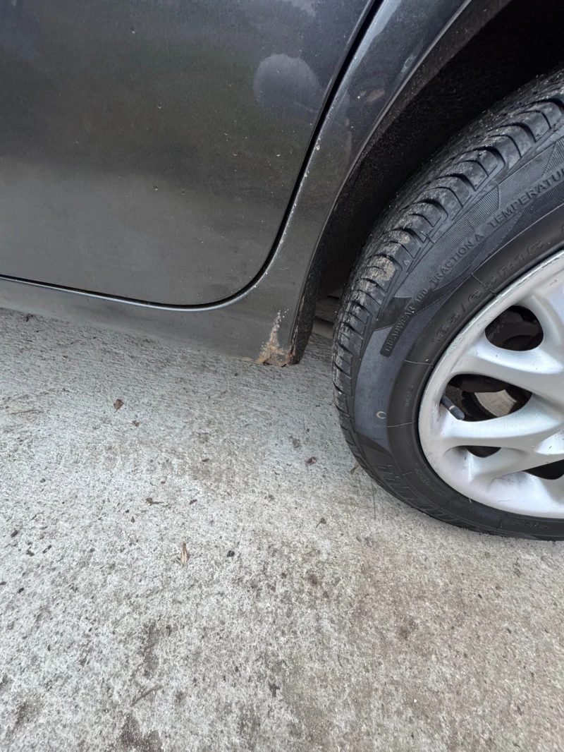 Alfa Romeo 147 JTDm, снимка 8 - Автомобили и джипове - 52885557