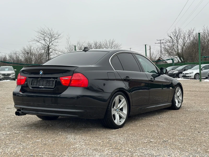 BMW 330 Задно* Keyless* Daynamic* Navi* , снимка 6 - Автомобили и джипове - 53226971