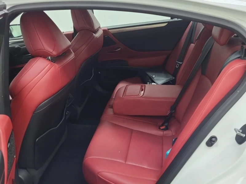 Lexus ES 350 * F-Sport pack * Premium * CARFAX * , снимка 11 - Автомобили и джипове - 53336634