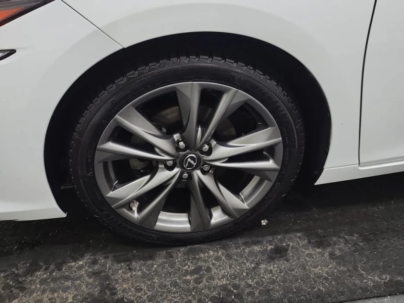 Lexus ES 350 * F-Sport pack * Premium * CARFAX * , снимка 15 - Автомобили и джипове - 53336634