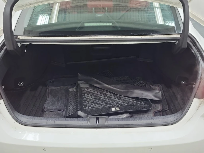 Lexus ES 350 * F-Sport pack * Premium * CARFAX * , снимка 14 - Автомобили и джипове - 53336634