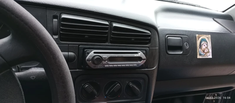 VW Golf, снимка 14 - Автомобили и джипове - 53534236