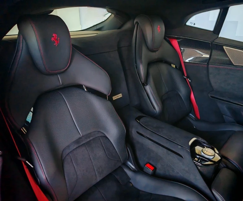 Ferrari Purosangue 6.5 V12 - изображение 7
