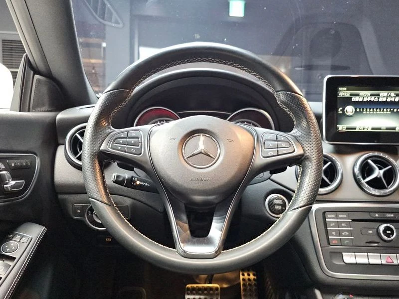 Mercedes-Benz CLA CLA250 4MATIC| 208к.с.| ВКЛ.ТЕХНОТЕСТ, снимка 13 - Автомобили и джипове - 55688977