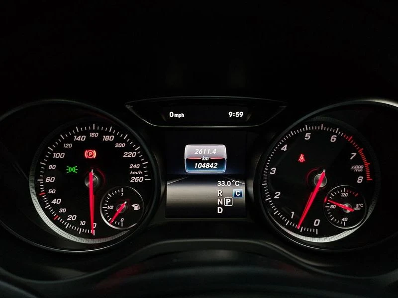 Mercedes-Benz CLA CLA250 4MATIC| 208к.с.| ВКЛ.ТЕХНОТЕСТ, снимка 8 - Автомобили и джипове - 55688977