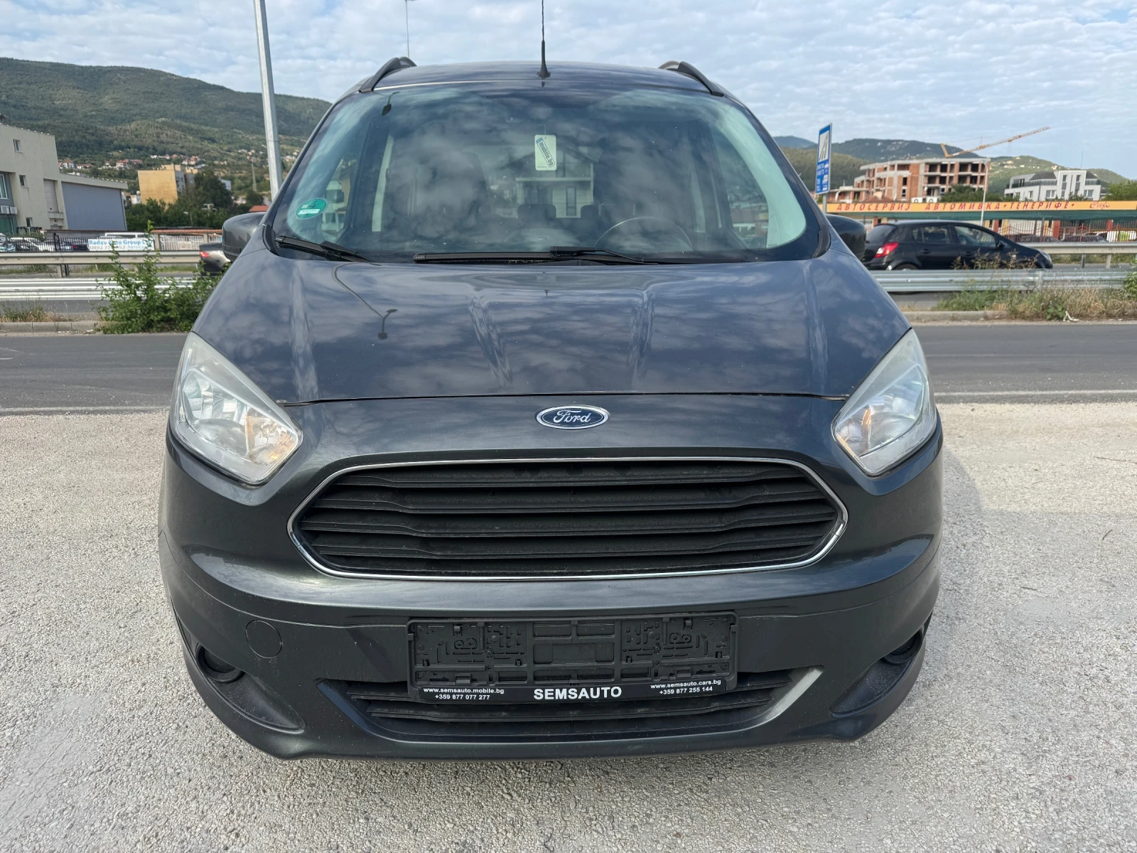 Ford Courier Tourneo TITANIUM 1.5 TDCi 95кс EURO 6 - изображение 2