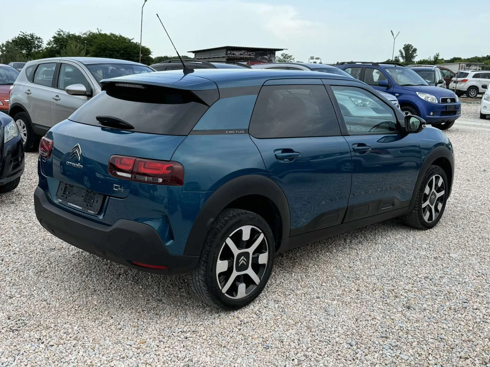 Citroen C4 Cactus 1.6HDI 99ks - изображение 4