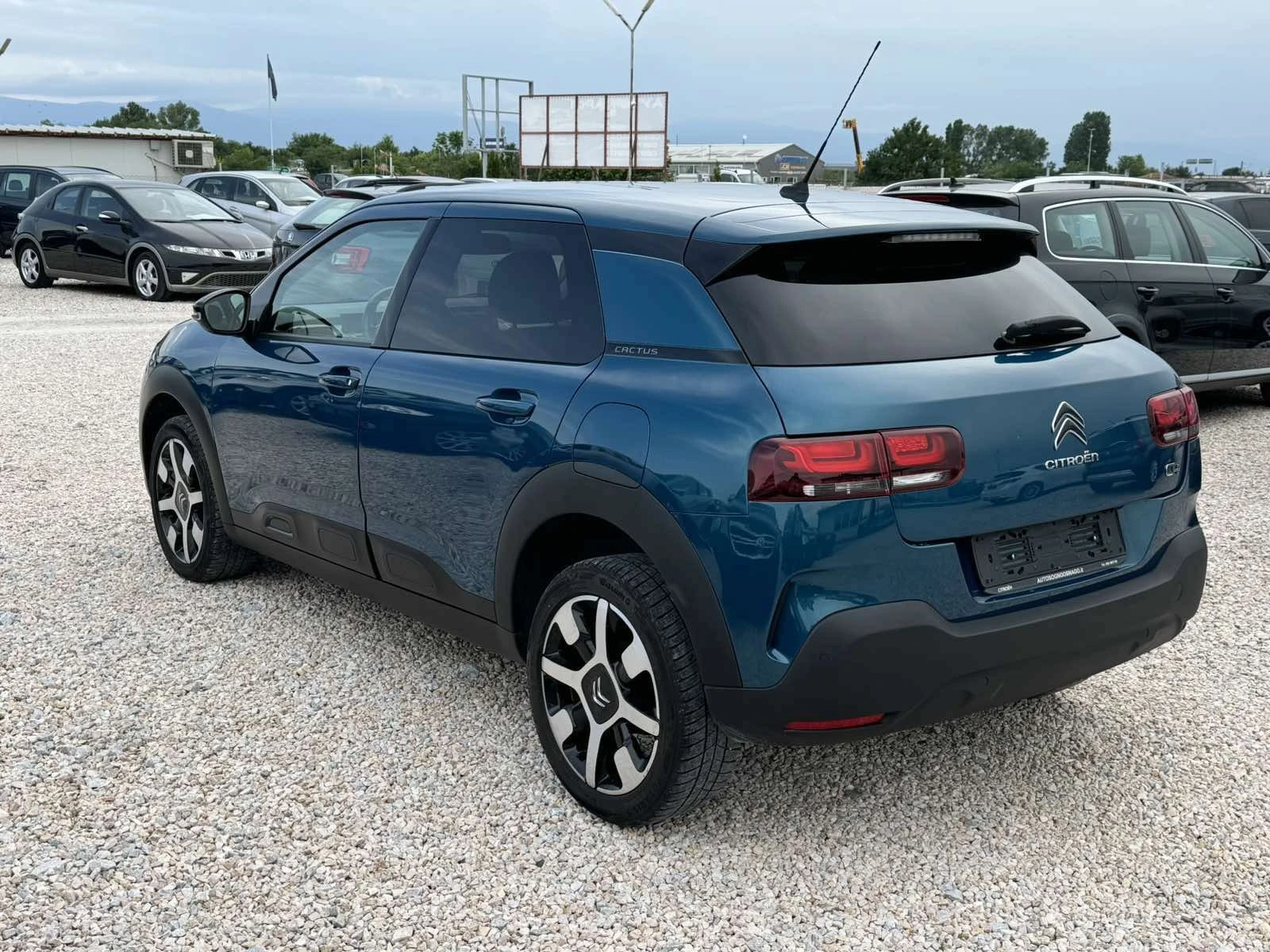 Citroen C4 Cactus 1.6HDI 99ks - изображение 6