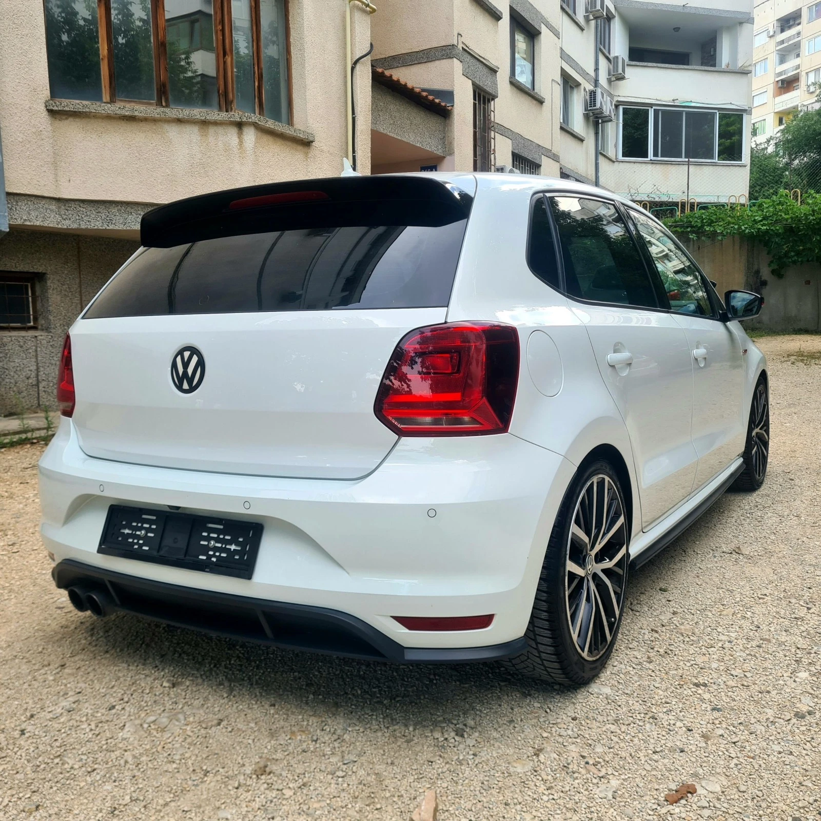 VW Polo 1.8GTI DSG FULL - изображение 4