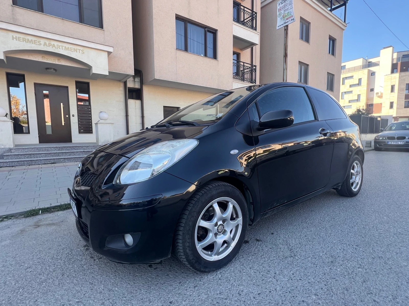 Toyota Yaris  - изображение 2