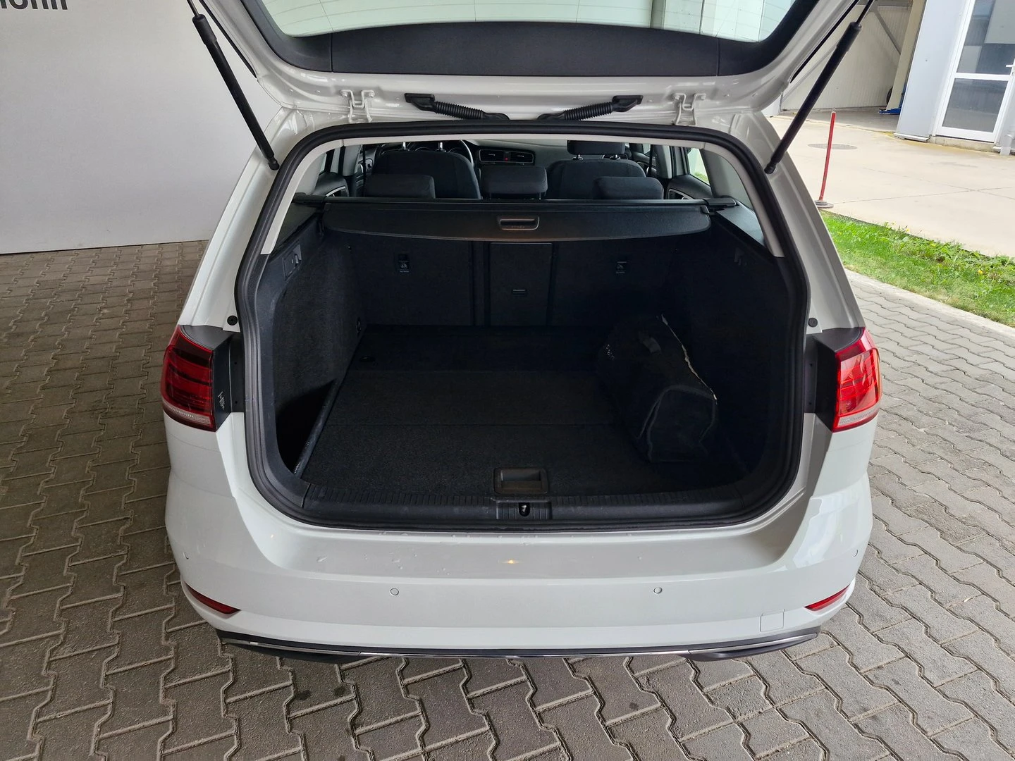 VW Golf Variant Comfortline 1.5TSI EVO BMT - изображение 9