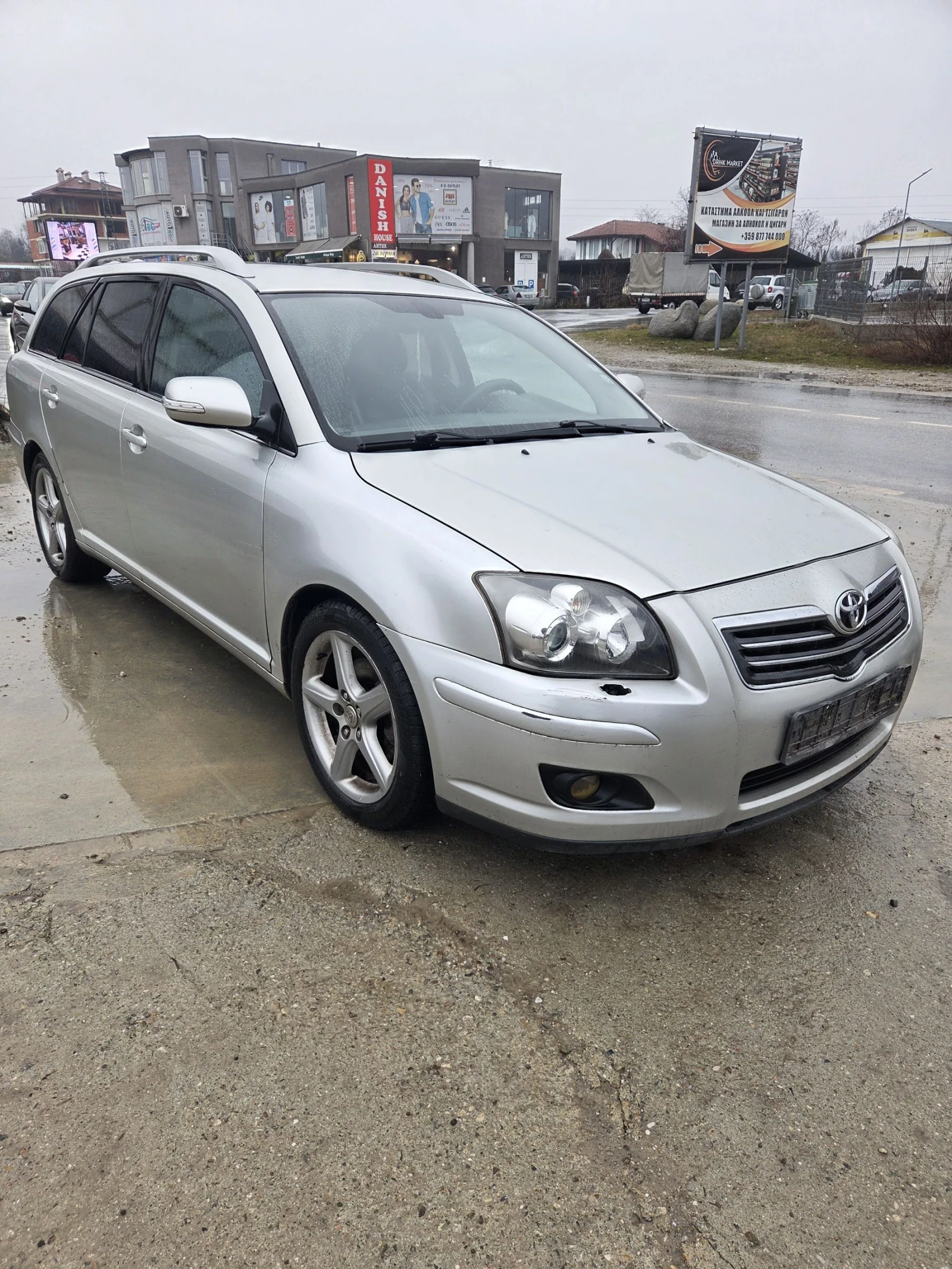 Toyota Avensis  - изображение 3