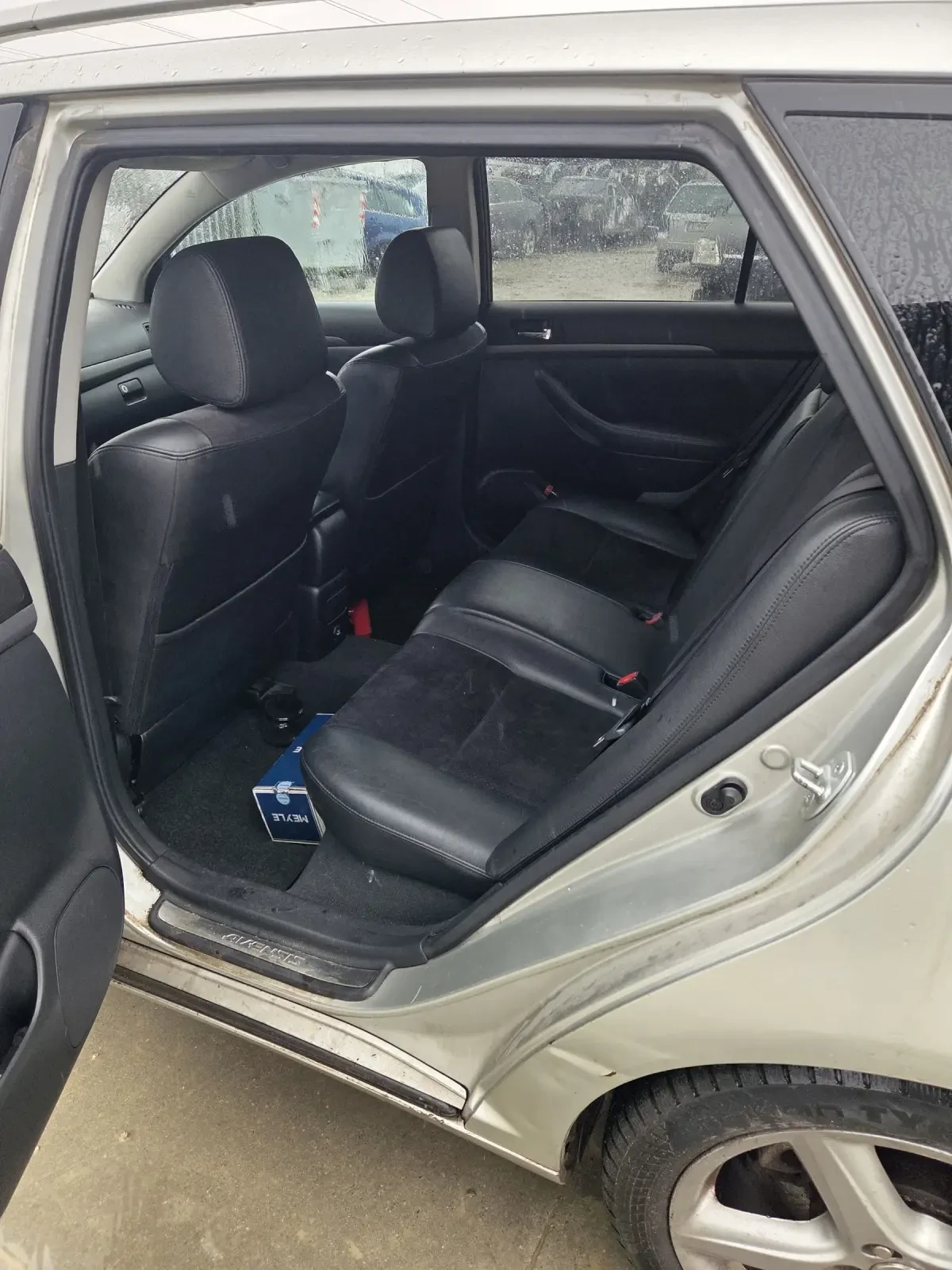 Toyota Avensis  - изображение 8