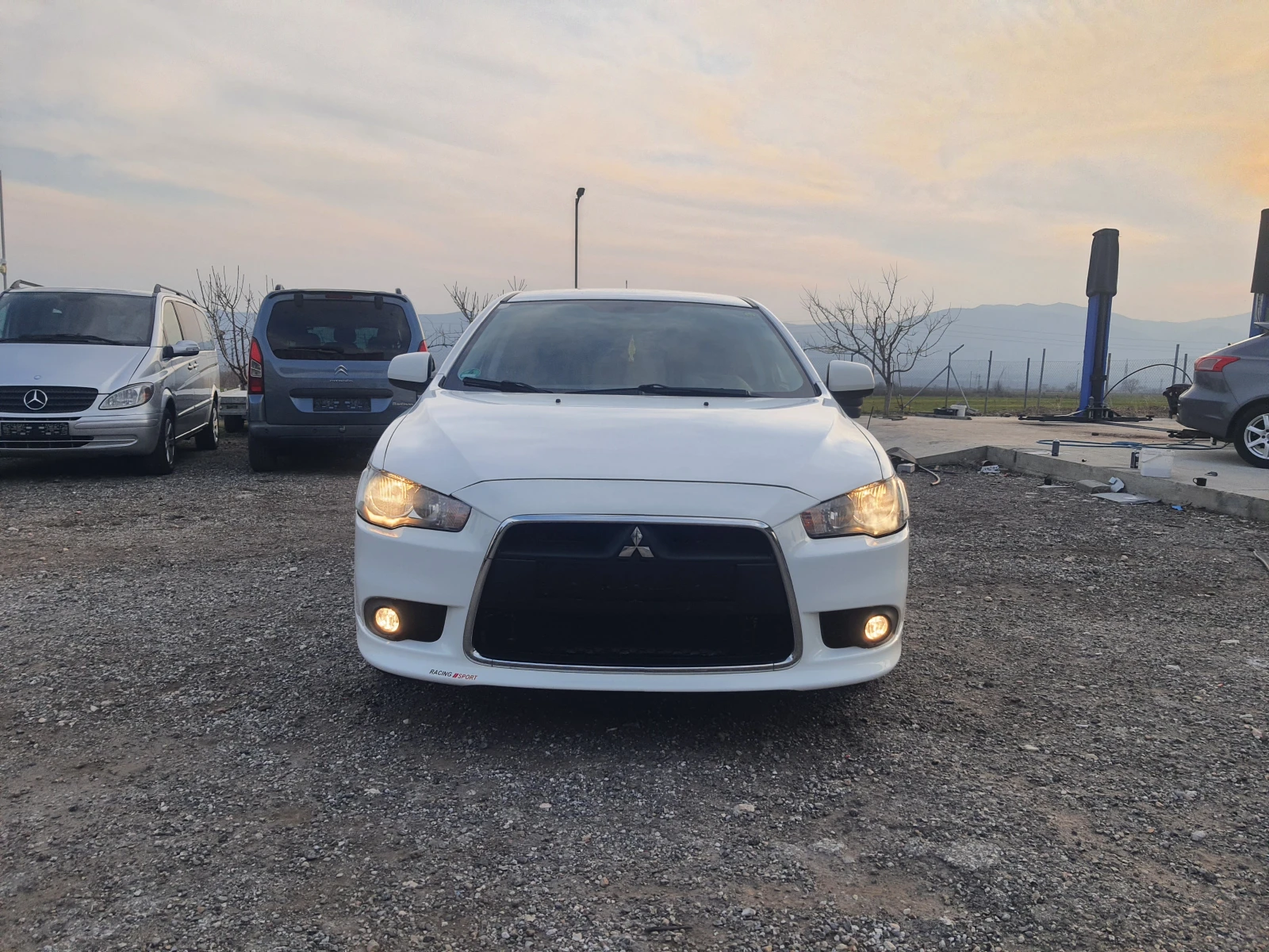 Mitsubishi Lancer Седан-Нави, снимка 2 - Автомобили и джипове - 53718868
