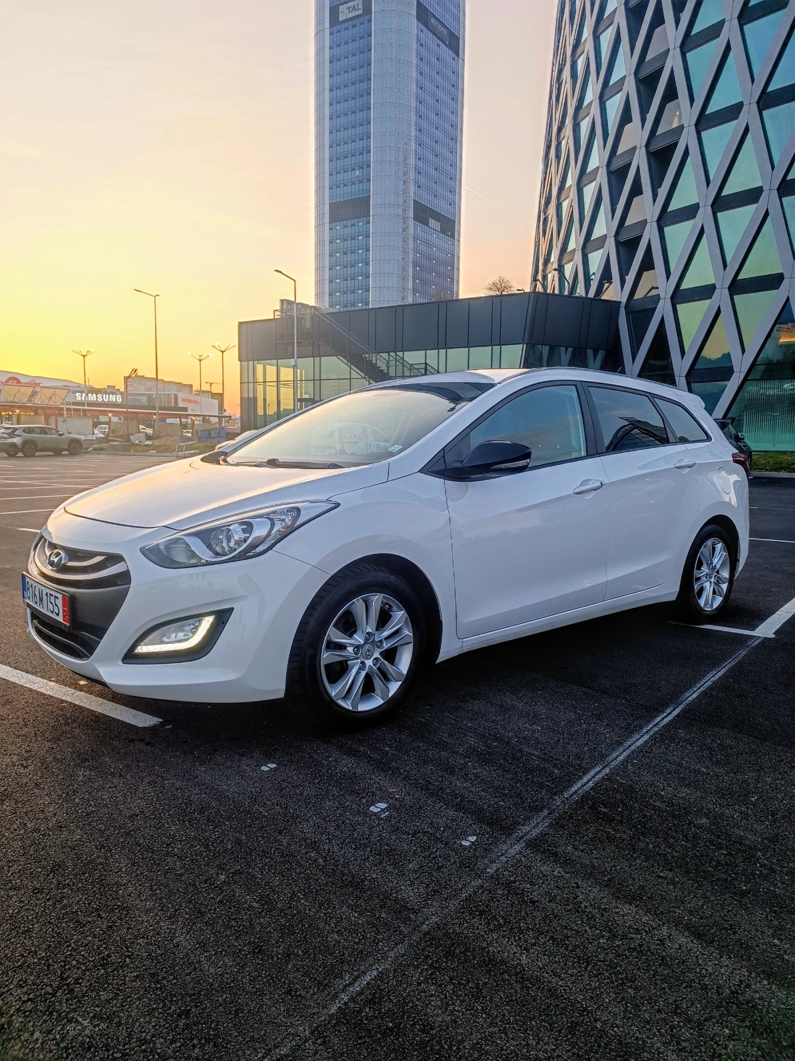 Hyundai I30 1.4 CRDI | ПОДГРЕВ | LED | КАТО НОВА | 