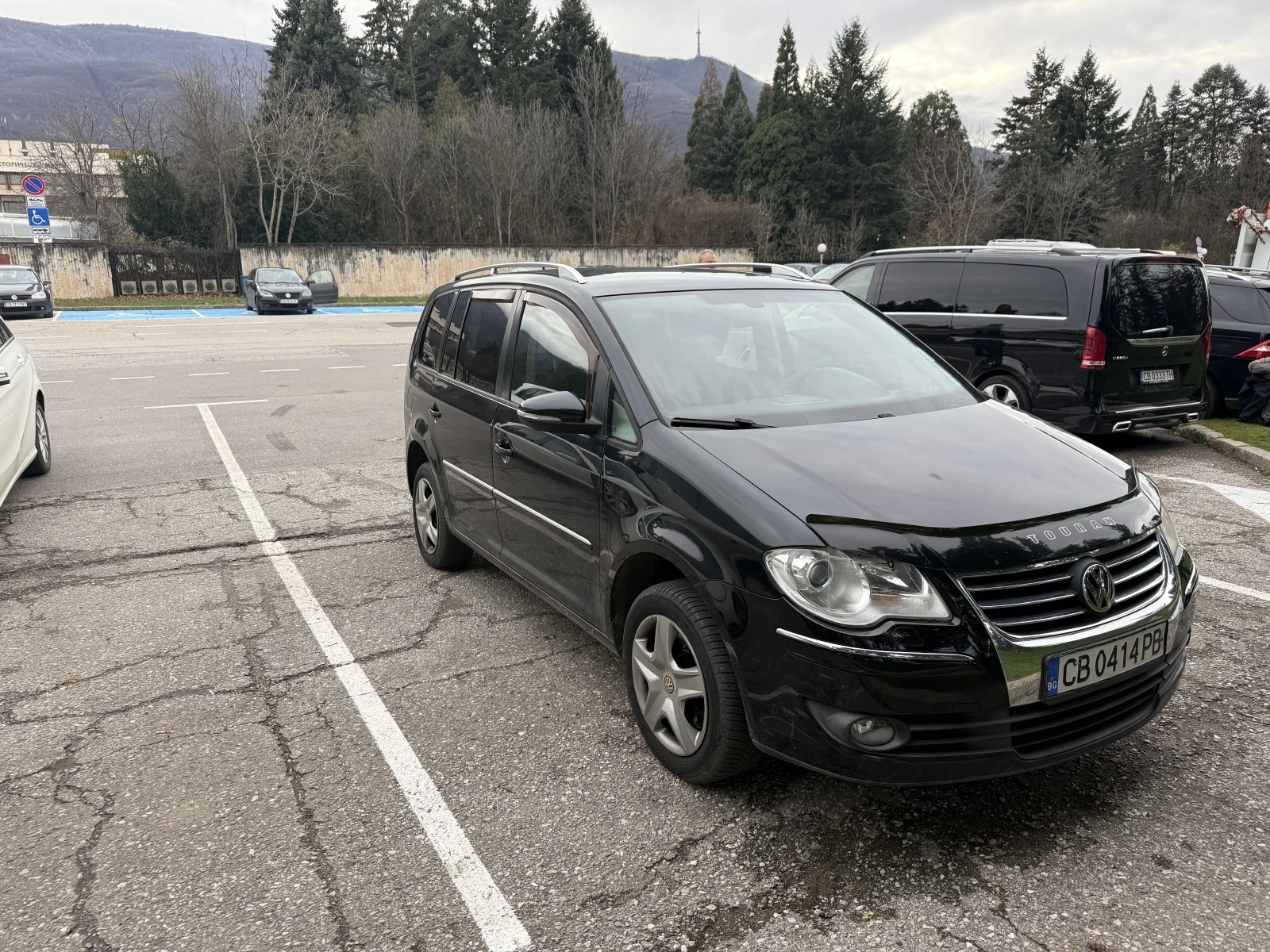 VW Touran 1.4 TSI, снимка 3 - Автомобили и джипове - 53823612