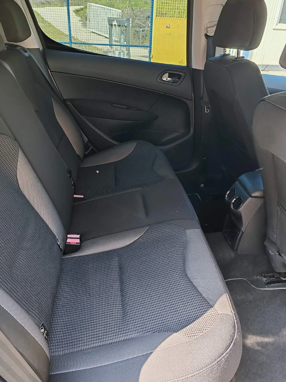 Peugeot 308 1, 6 HDI, снимка 10 - Автомобили и джипове - 53848020