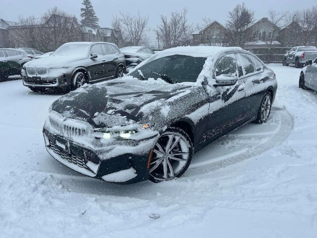 BMW 330 i xDrive M SPORT/ПРЕДСТАВИТЕЛСТВО НА BMW