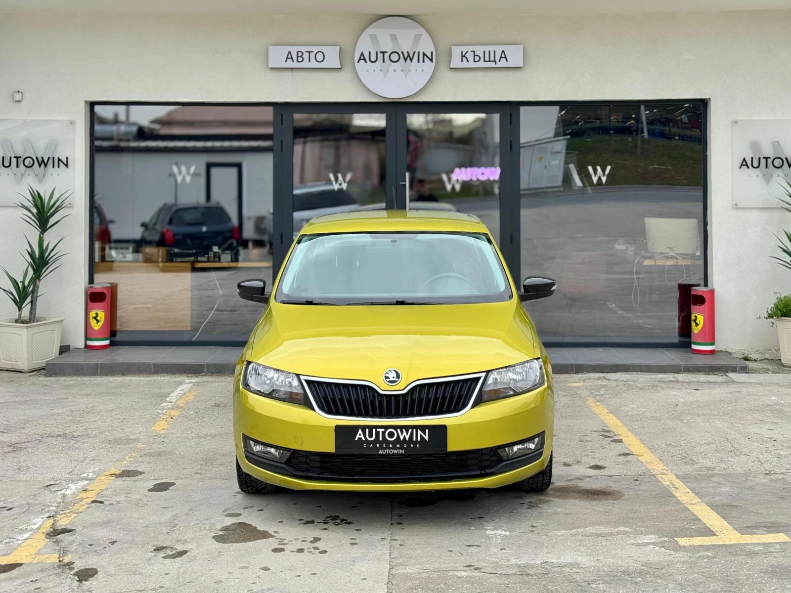 Skoda Rapid 1.0 TSI, снимка 3 - Автомобили и джипове - 54128294