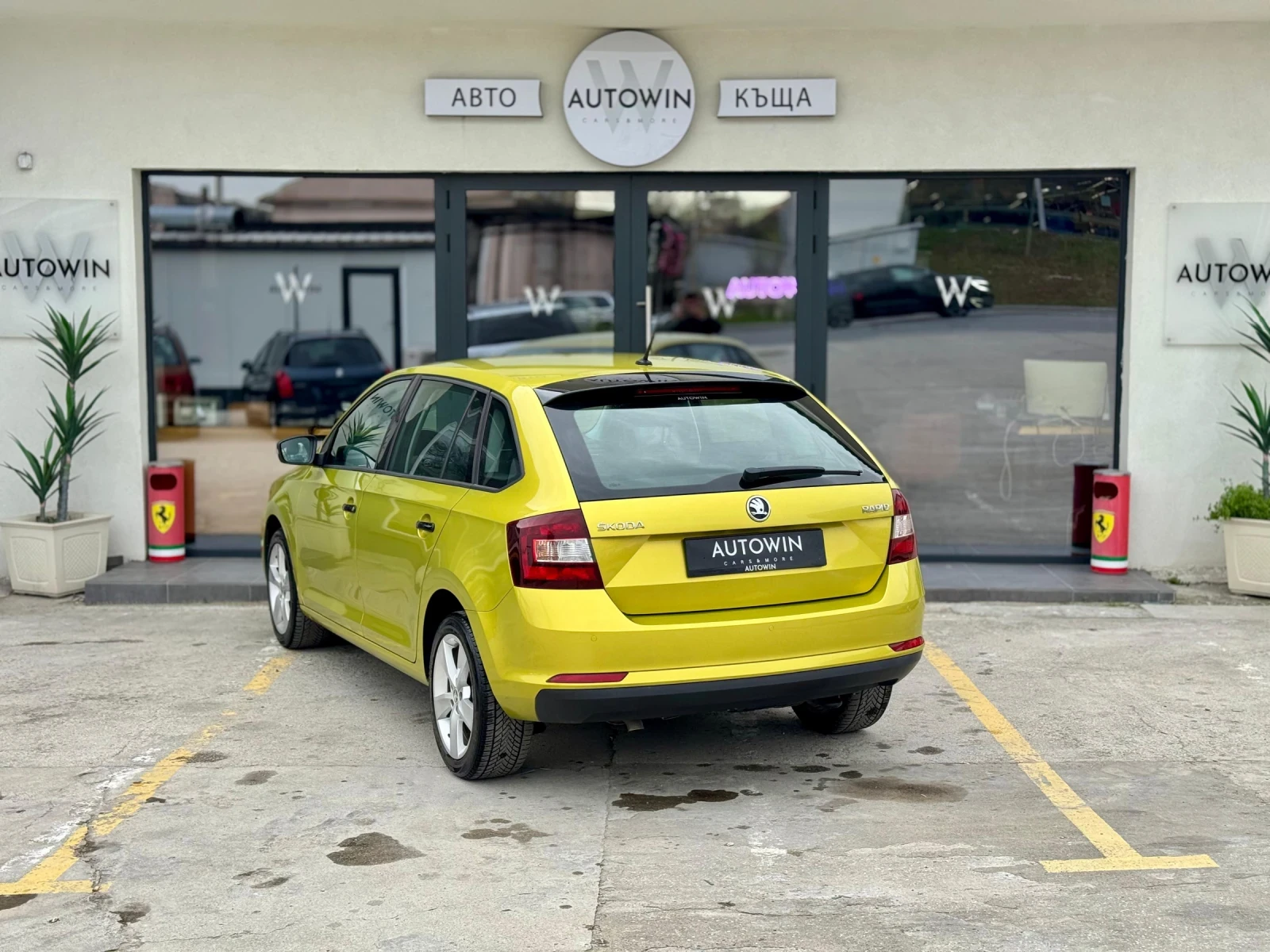 Skoda Rapid 1.0 TSI, снимка 5 - Автомобили и джипове - 54128294