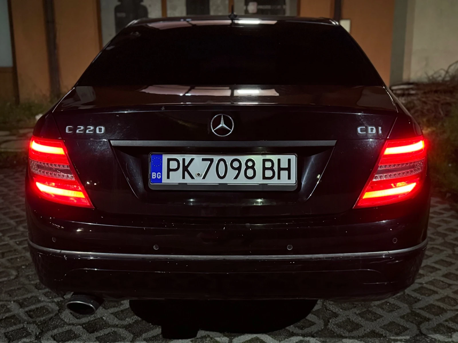 Mercedes-Benz C 220, снимка 5 - Автомобили и джипове - 54240853