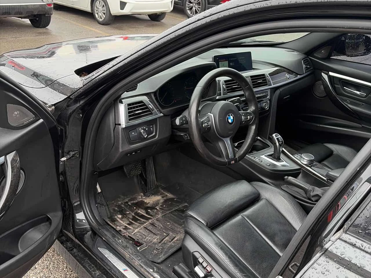 BMW 330 * xDrive * ГЛАВНО ПРЕДСТАВИТЕЛСТВО* , снимка 7 - Автомобили и джипове - 54244130