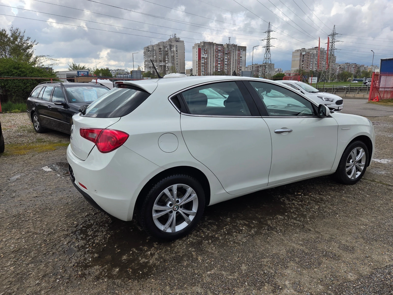 Alfa Romeo Giulietta 1.4T/GPL, снимка 4 - Автомобили и джипове - 54279838