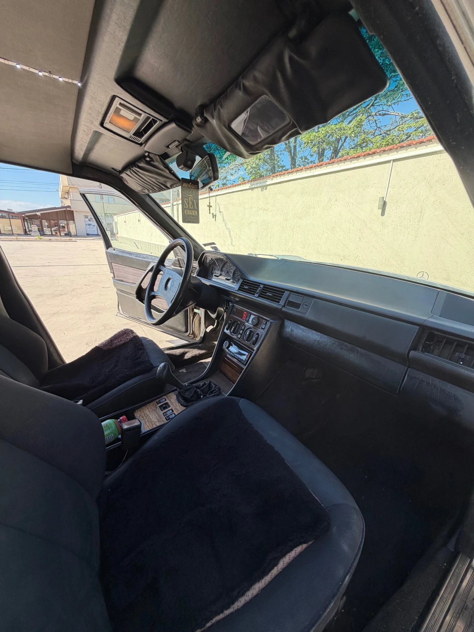 Mercedes-Benz 124, снимка 11 - Автомобили и джипове - 54320338