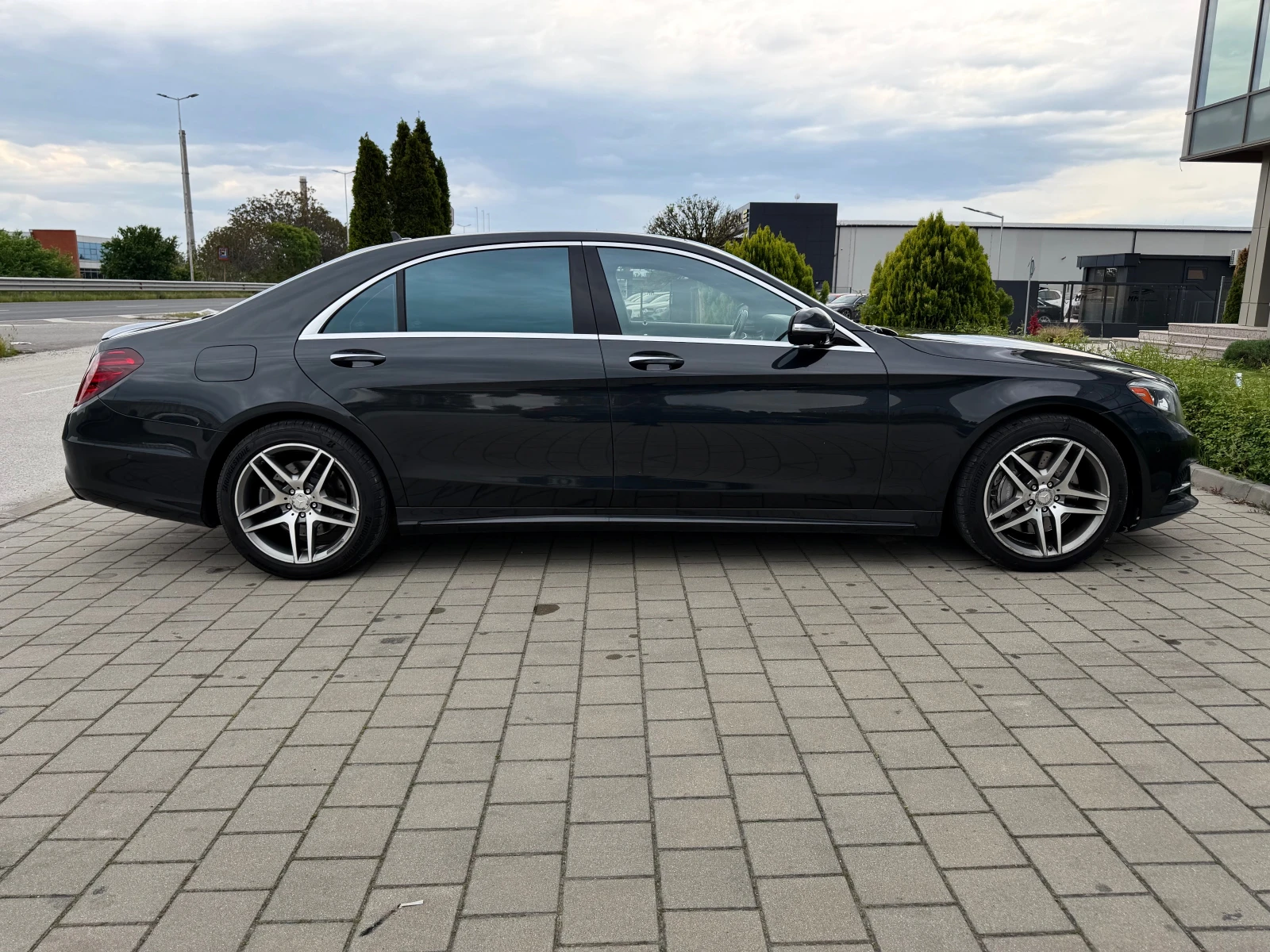 Mercedes-Benz S 500 AMG-ПАНОРАМА-МАСАЖИ-360КАМЕРИ-BURMASTER-BLIND-, снимка 4 - Автомобили и джипове - 54483274