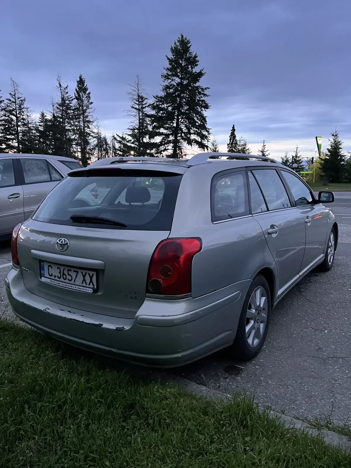 Toyota Avensis, снимка 4 - Автомобили и джипове - 54621104