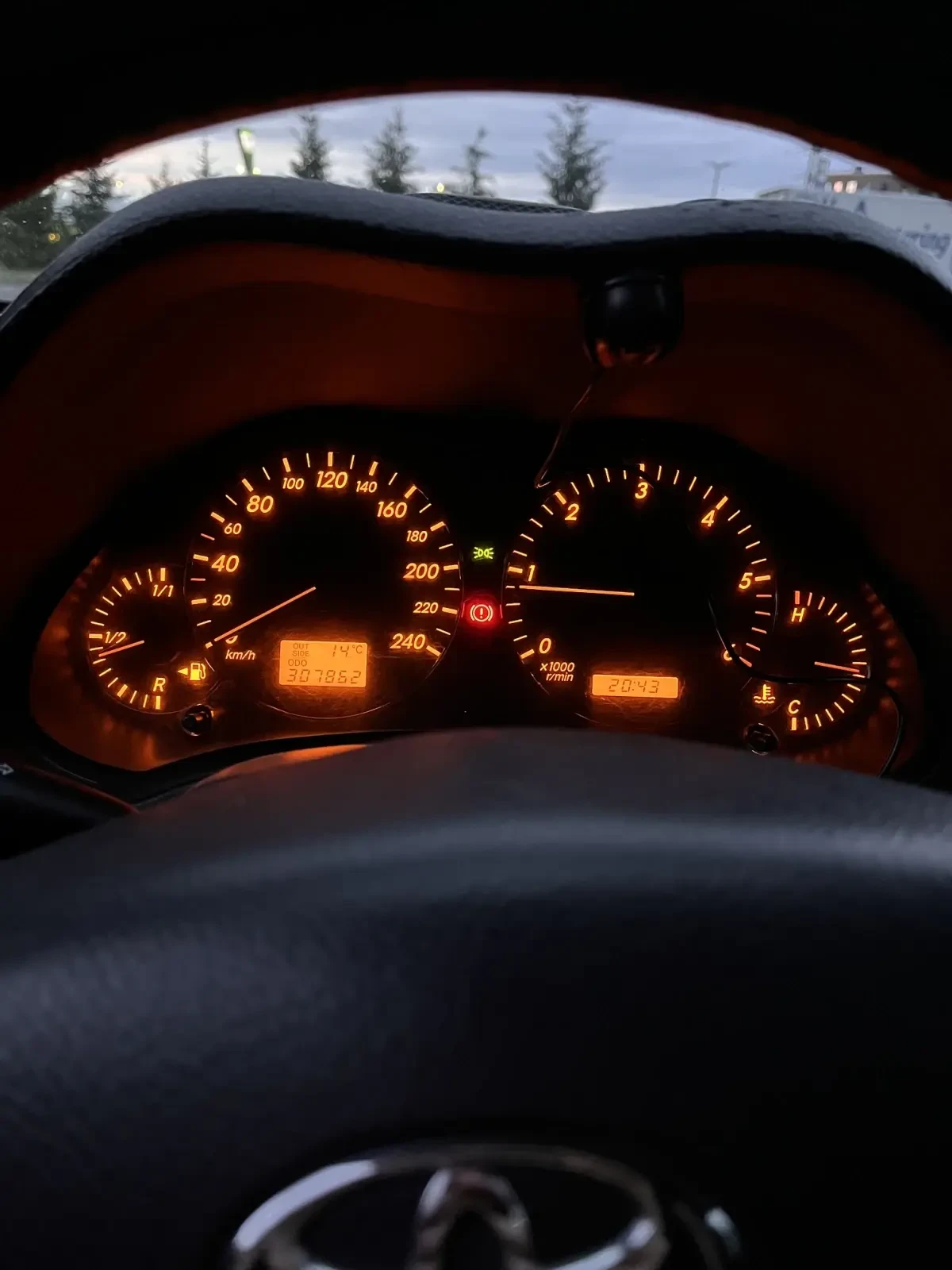 Toyota Avensis, снимка 6 - Автомобили и джипове - 54621104