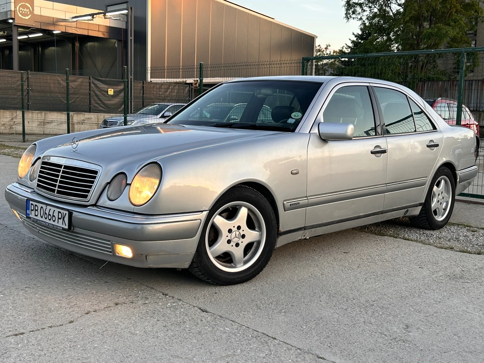 Mercedes-Benz E 250