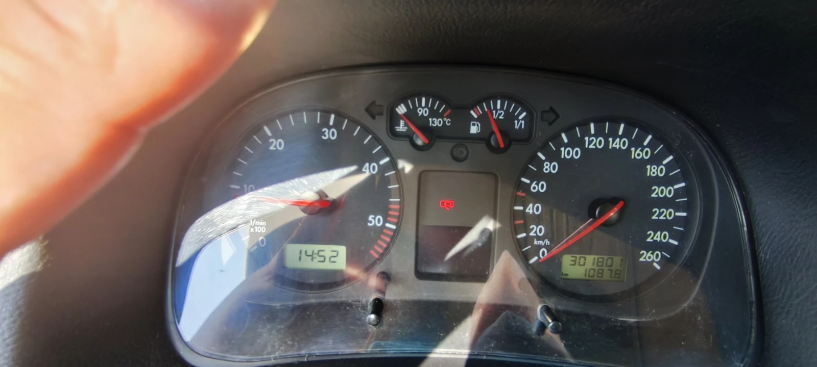 VW Golf 1.9, снимка 10 - Автомобили и джипове - 55606222