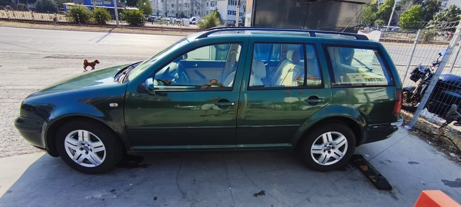 VW Golf 1.9, снимка 6 - Автомобили и джипове - 55606222