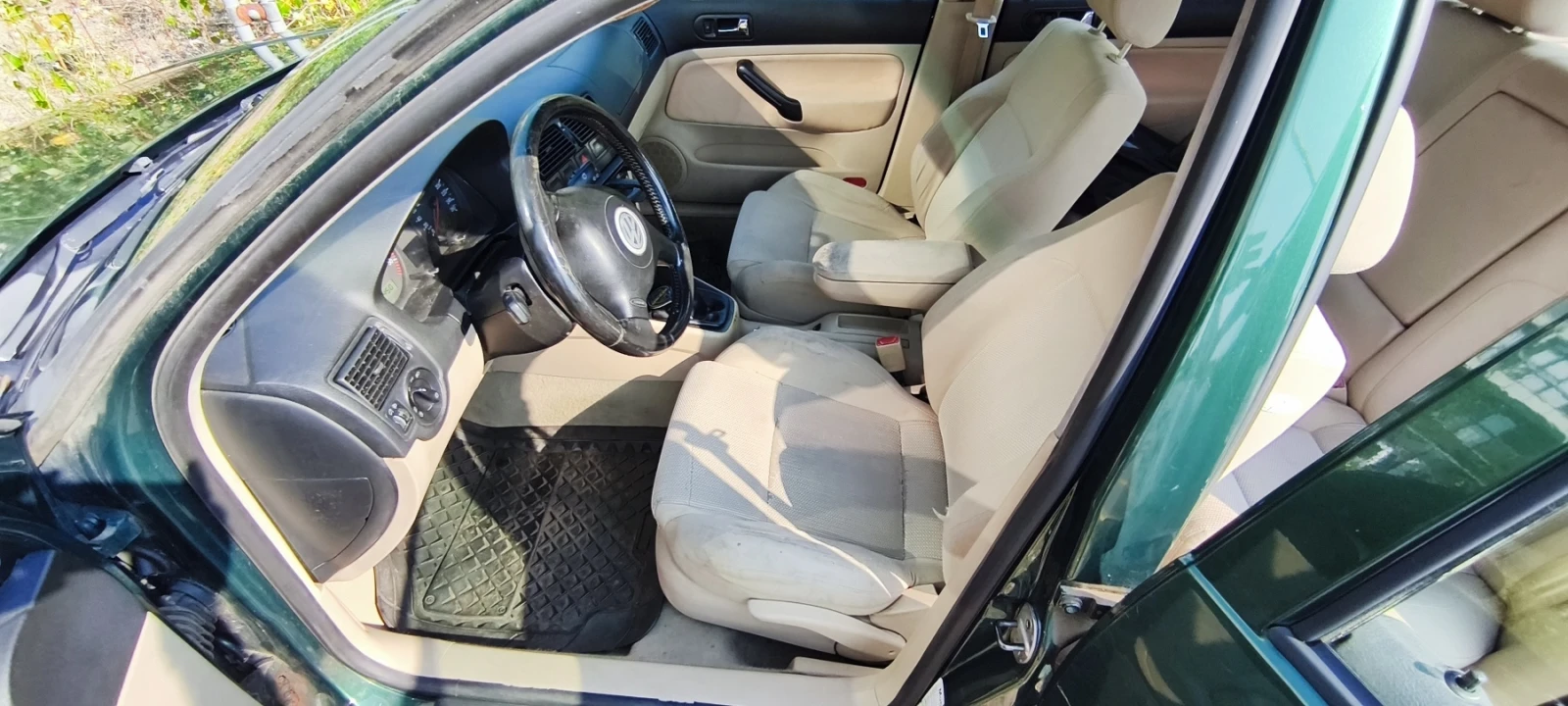VW Golf 1.9, снимка 16 - Автомобили и джипове - 55606222