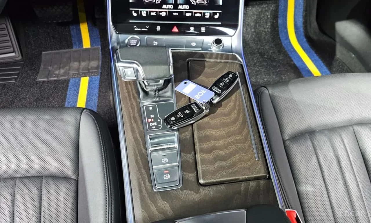 Audi A6 45 TFSI Quattro Premium| ОБДУХ| ПАНО| 2 КЛЮЧА| HUD, снимка 9 - Автомобили и джипове - 55615455