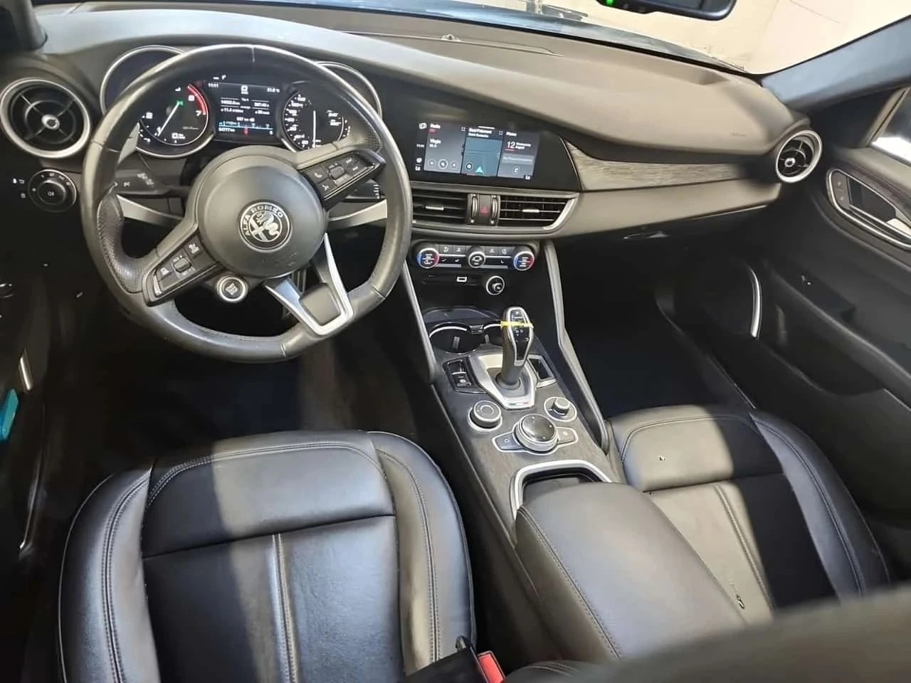 Alfa Romeo Giulia, снимка 10 - Автомобили и джипове - 56689441