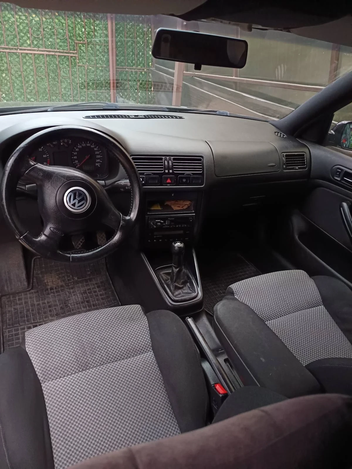 VW Golf, снимка 4 - Автомобили и джипове - 56724370