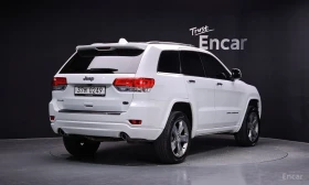 Jeep Grand cherokee 3.6 OVERLAND / ОБДУХ / DISTRONIC / TWO-TONE / PANO | Auto.bg — изображение 2