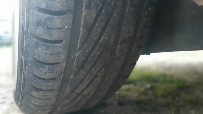 Seat Leon 1.6дизел, снимка 10 - Автомобили и джипове - 52865378