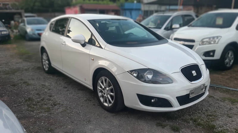 Seat Leon 1.6дизел, снимка 2 - Автомобили и джипове - 52865378