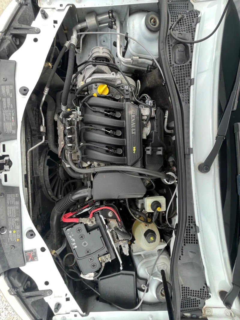 Dacia Duster 1.6 GPL, снимка 14 - Автомобили и джипове - 51745302