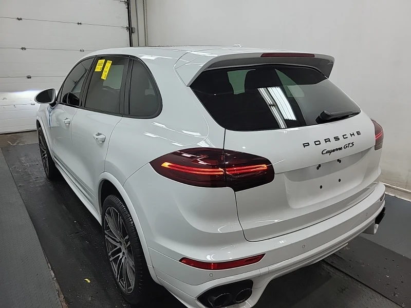 Porsche Cayenne GTS * * CARFAX * * АВТО КРЕДИТ * * , снимка 6 - Автомобили и джипове - 53054812