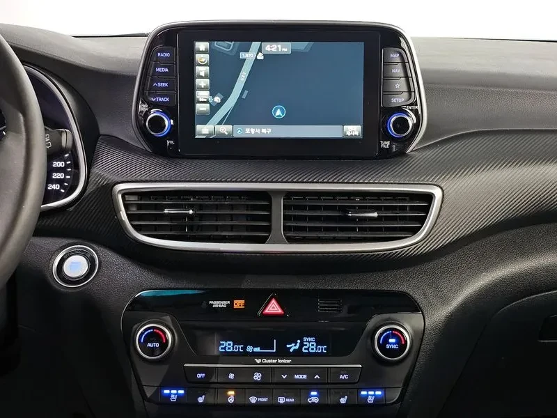 Hyundai Tucson, снимка 15 - Автомобили и джипове - 54832291