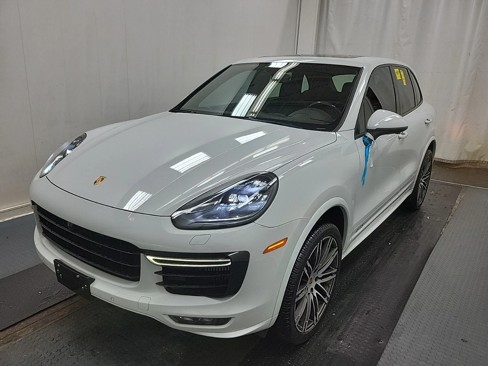 Porsche Cayenne GTS * * CARFAX * * АВТО КРЕДИТ * * , снимка 1