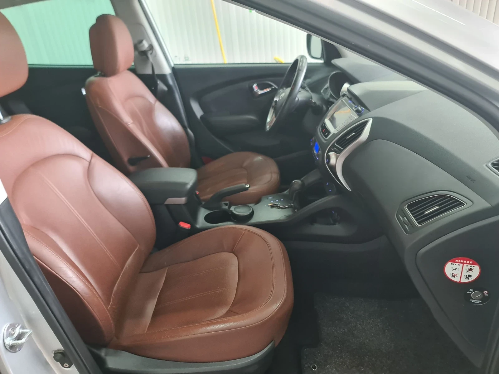 Hyundai IX35 2.0D.4x4.НАВИ.150.хил...ТОП - изображение 10